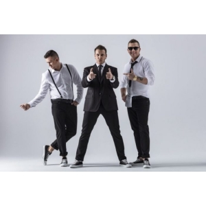 Ona tańczy dla mnie 2026 – Weekend – ver.zMuZyKoWani – Midi Yamaha Genos 2